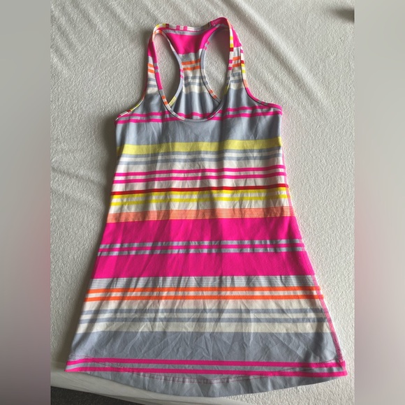 101. Lululemon racer back tank - Picture 1 of 2